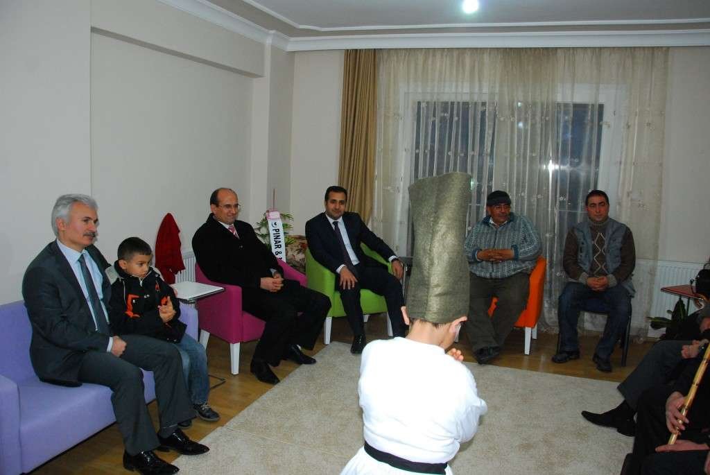 Semazen-Faruk-Emre-Girgin-4-e1418582558216-1024